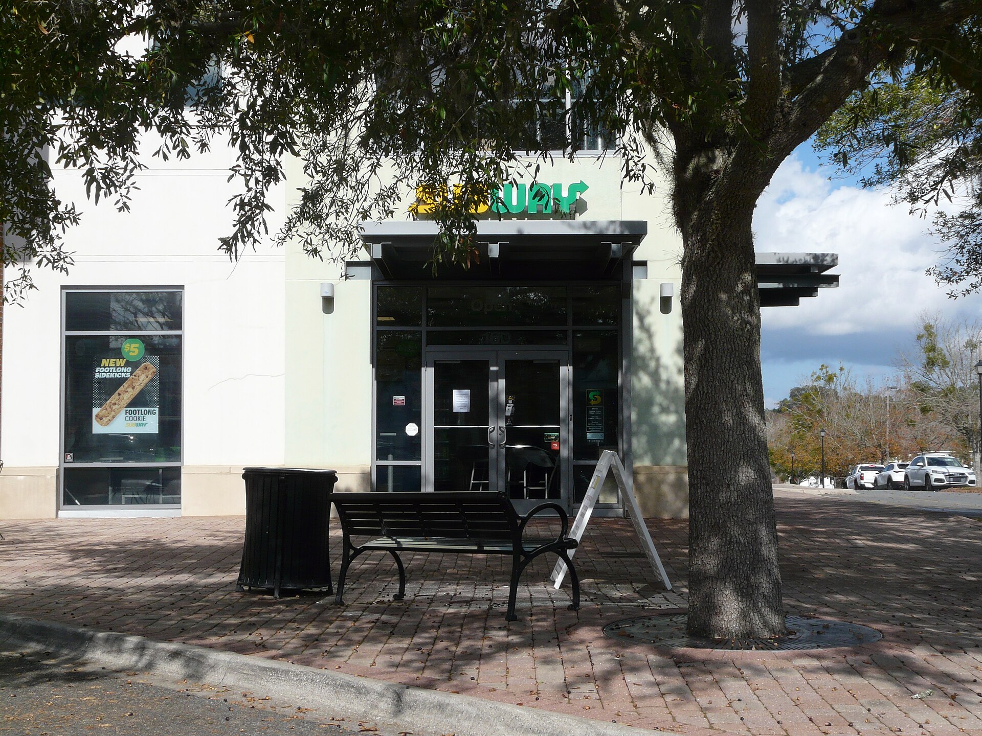 Subway Bets Big On Snacking Market With National Rollout Of Footlong Sidekicks (2026-10-13)